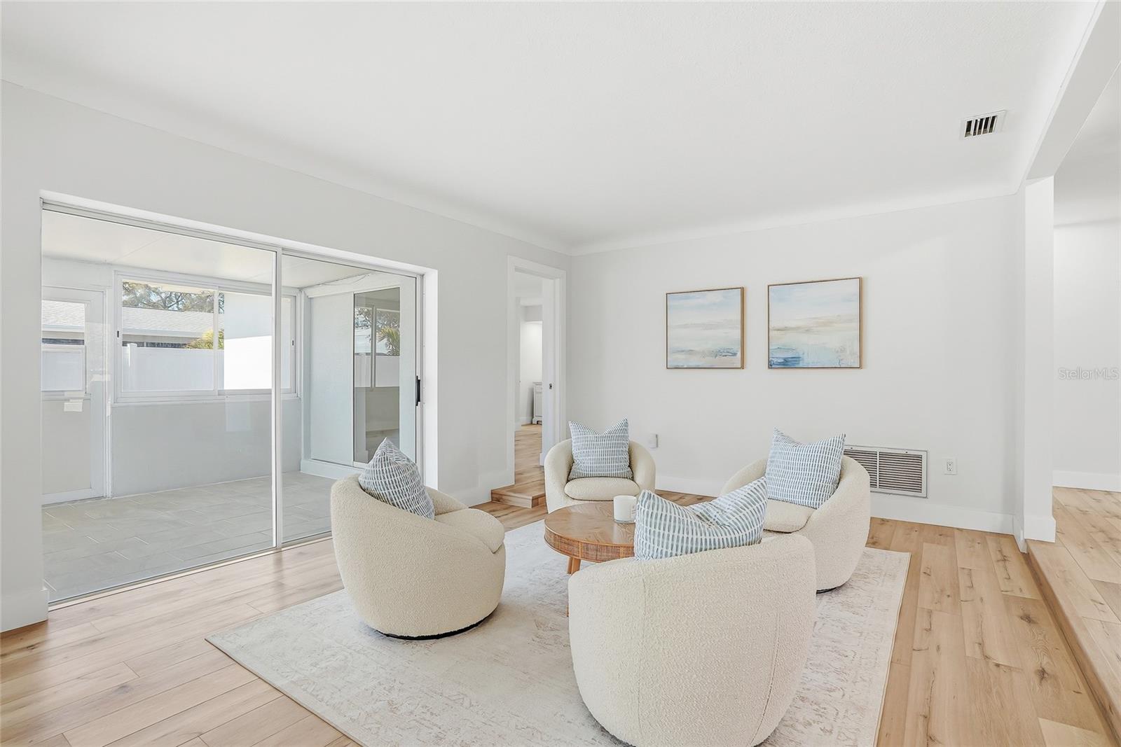 OAKHURST SHORES 2ND ADD - Residential