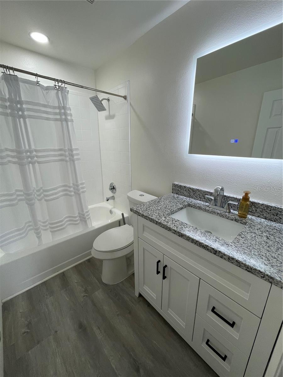 KING OAK VILLAS PH 3 4TH ADD - Residential