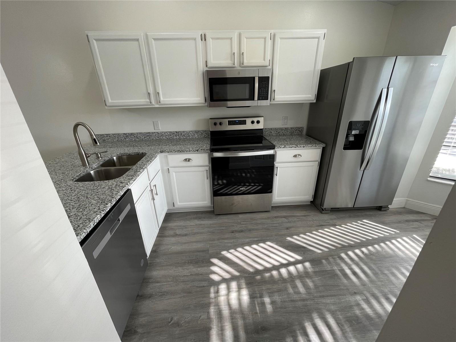 2901 SQUIRE OAK COURT