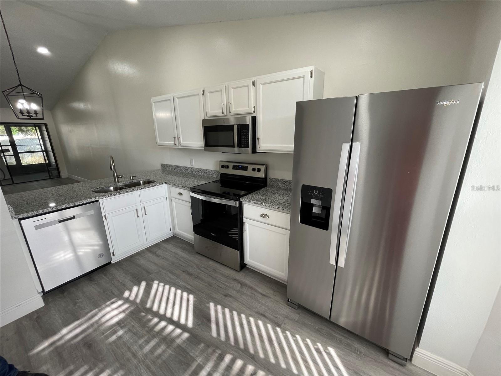 2901 SQUIRE OAK COURT