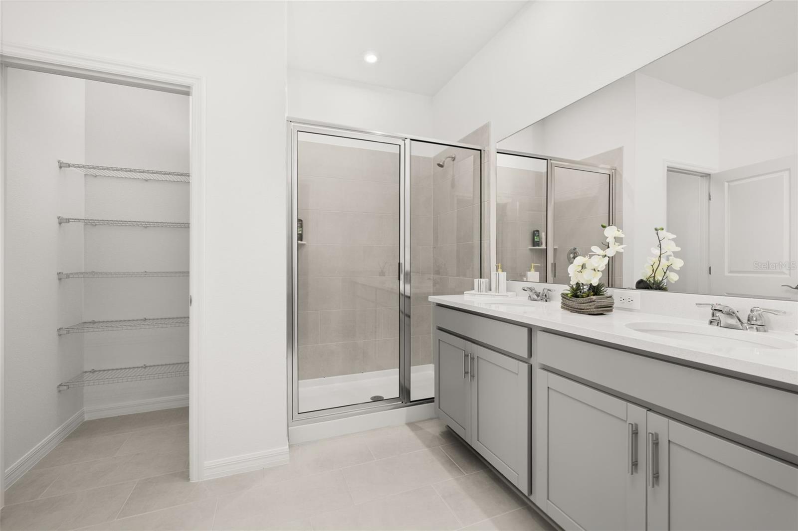 COVERED BRIDGE/LIBERTY BLUFF P - Residential Lease