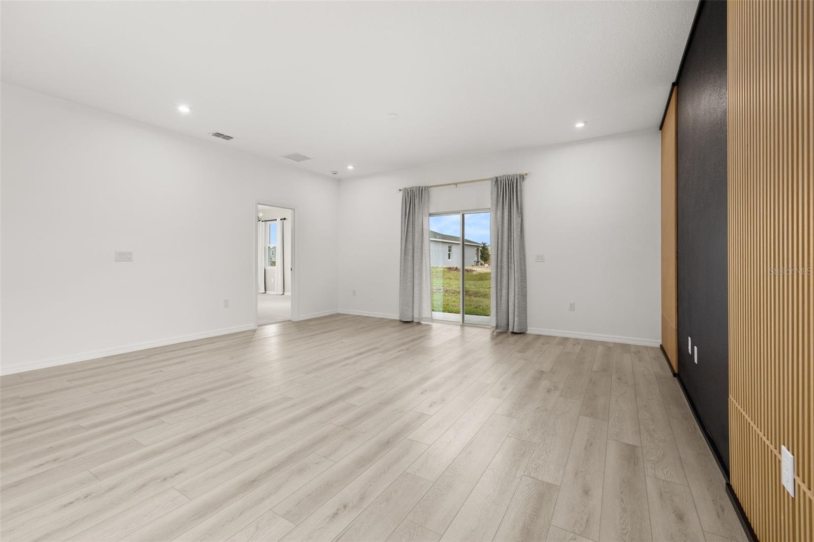 COVERED BRIDGE/LIBERTY BLUFF P - Residential Lease