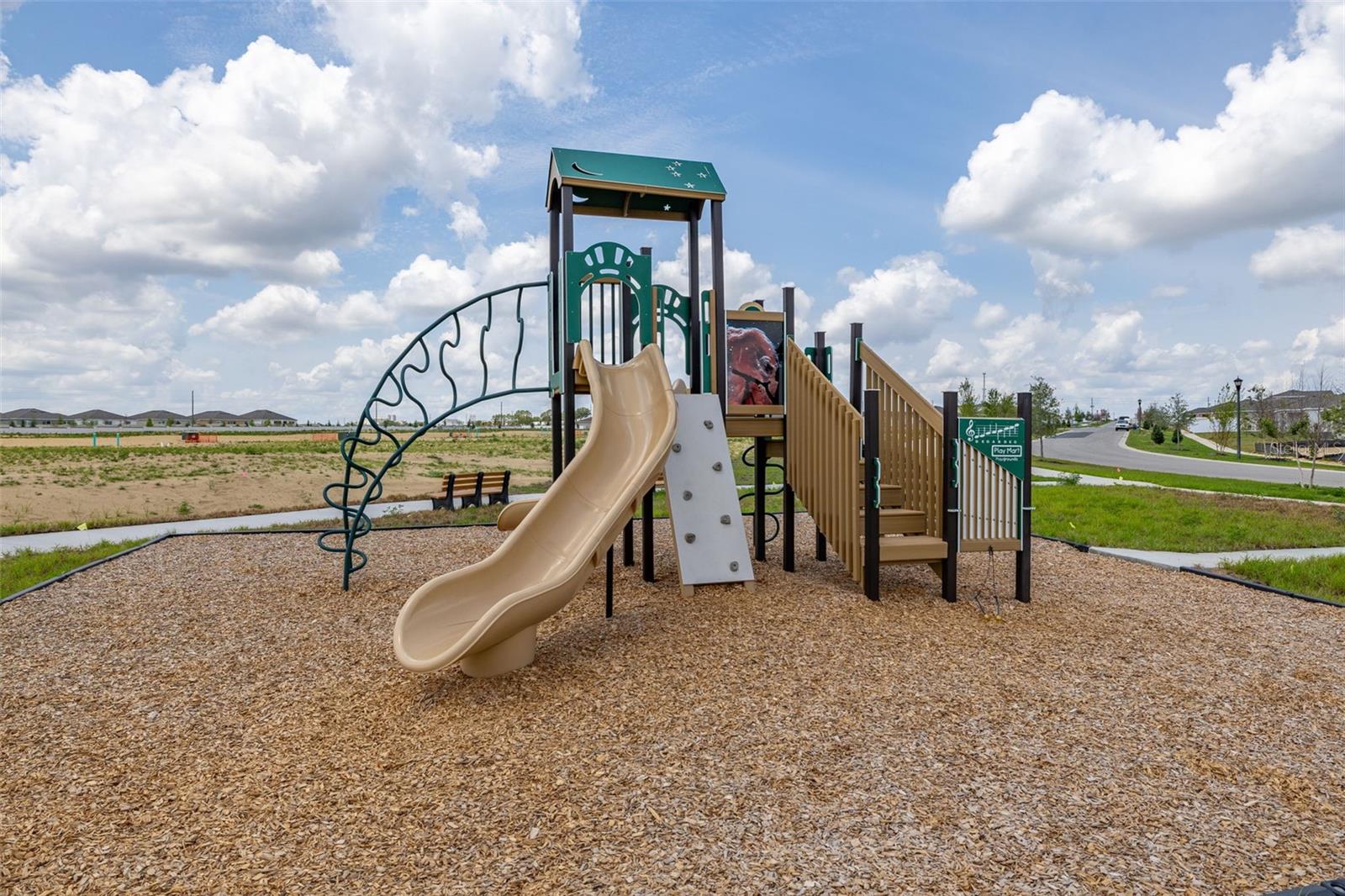 COVERED BRIDGE/LIBERTY BLUFF P - Residential Lease