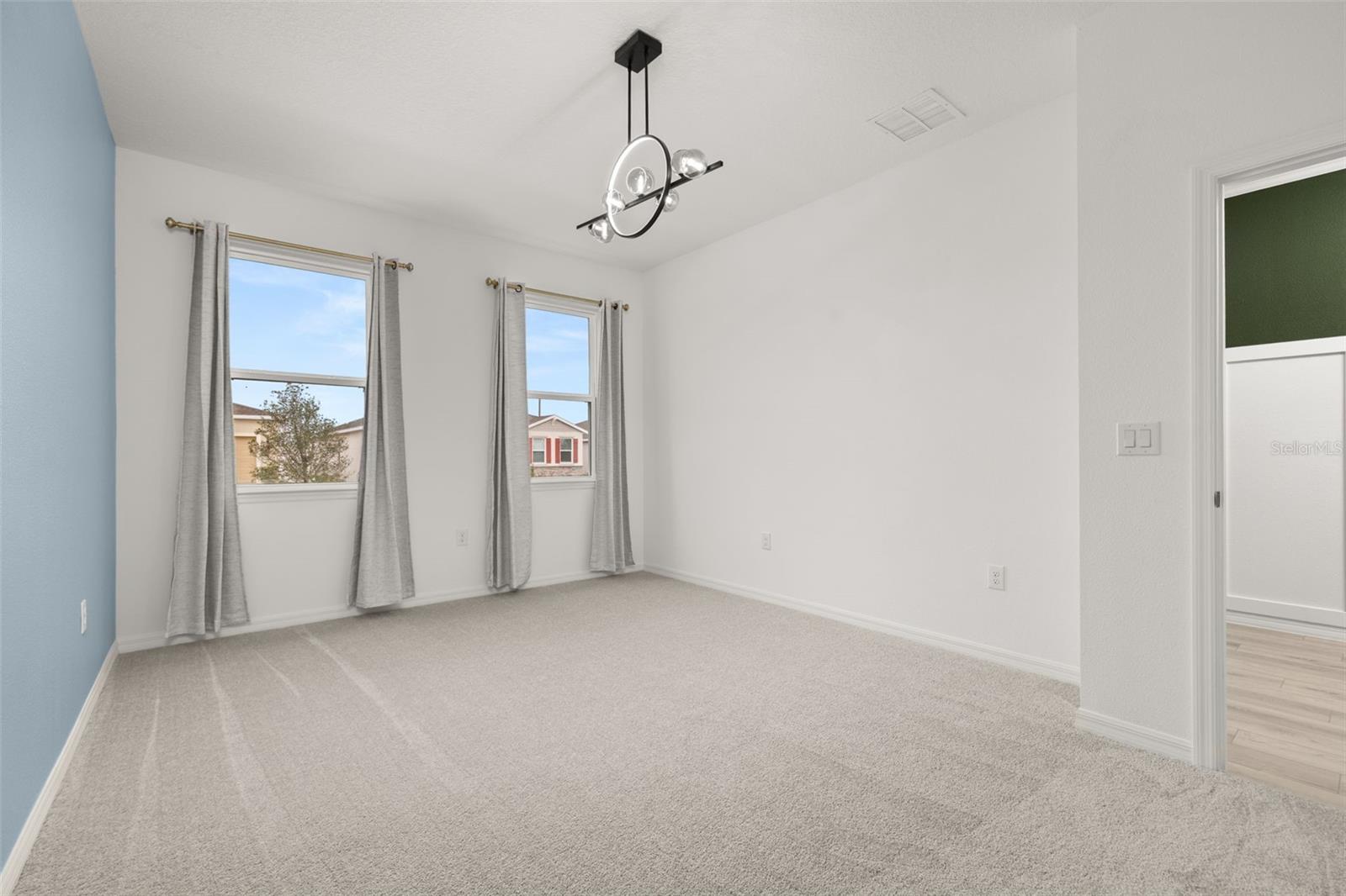 COVERED BRIDGE/LIBERTY BLUFF P - Residential Lease