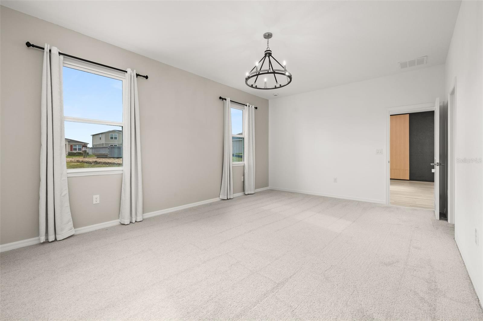 COVERED BRIDGE/LIBERTY BLUFF P - Residential Lease