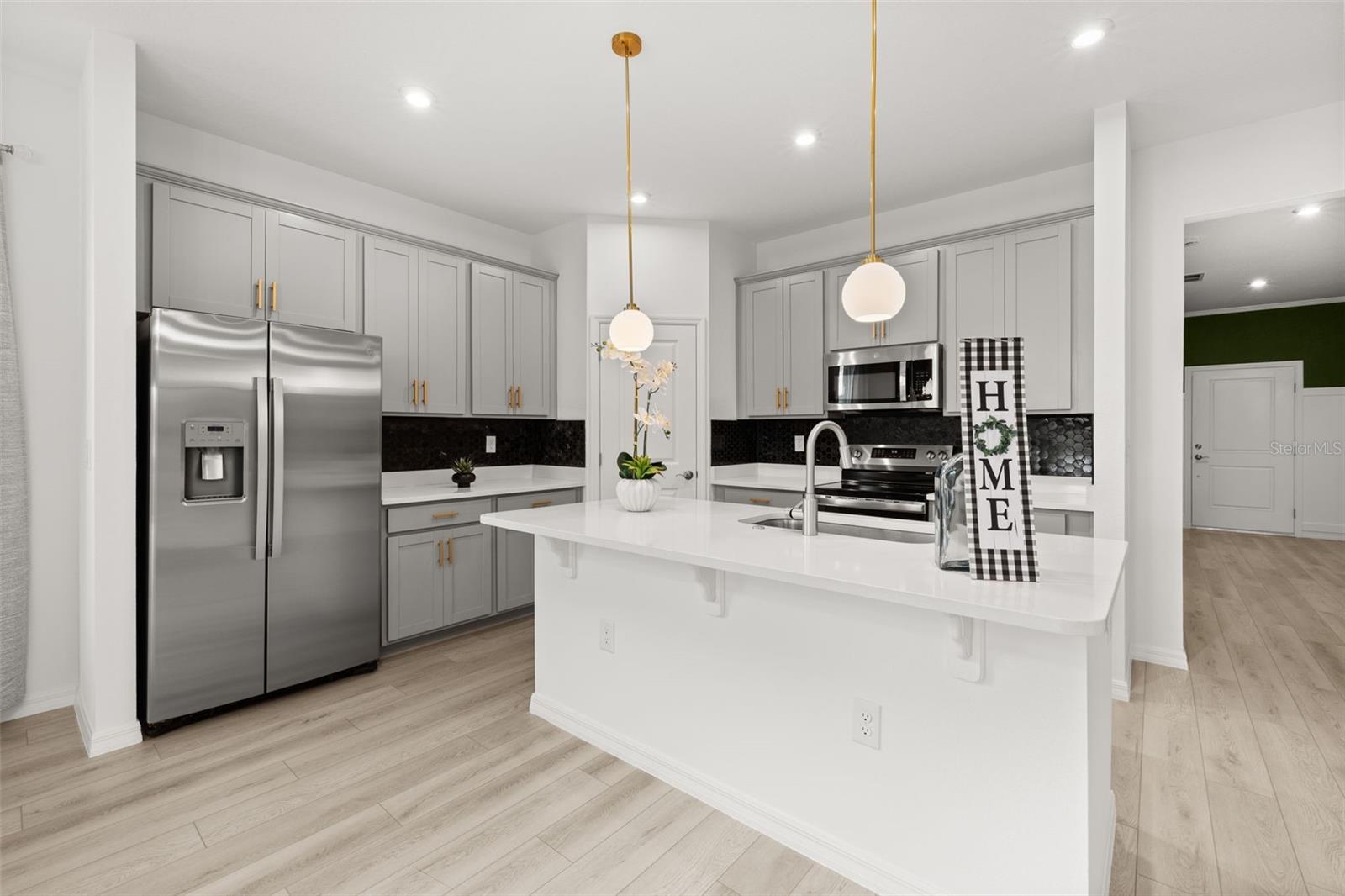 COVERED BRIDGE/LIBERTY BLUFF P - Residential Lease