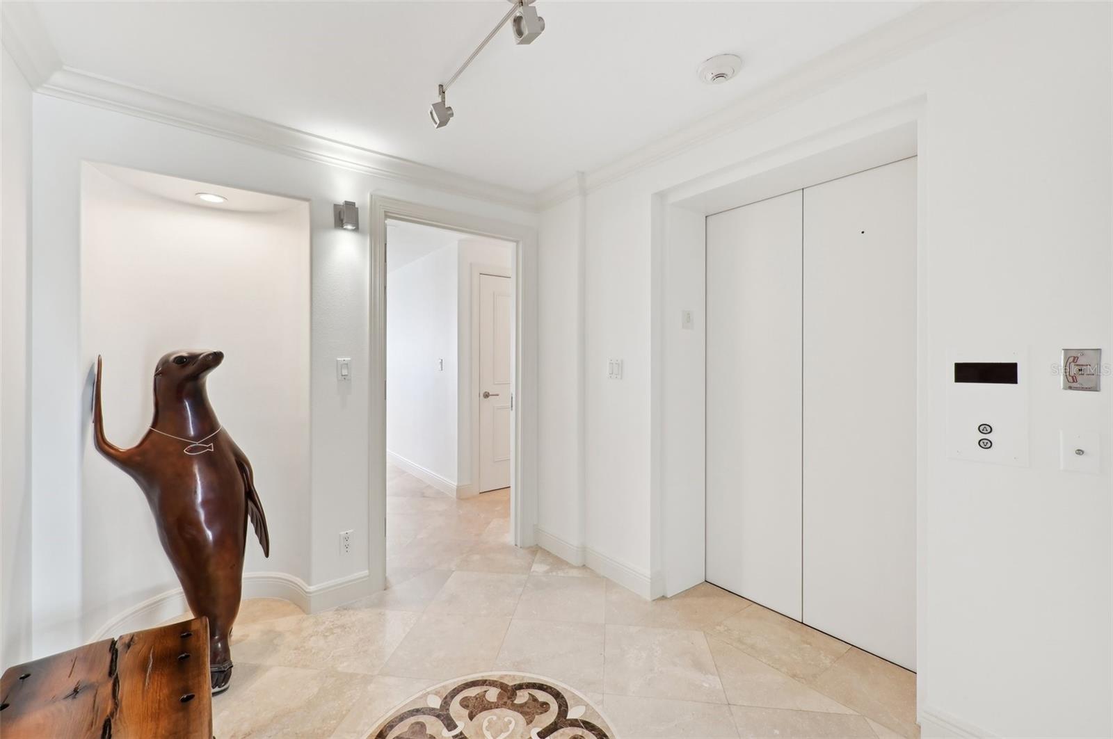 MAJESTIC BAY - Residential