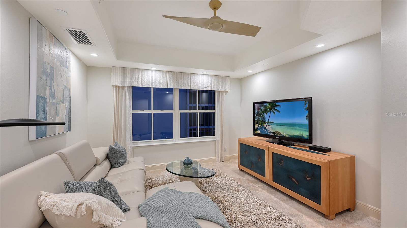 MAJESTIC BAY - Residential