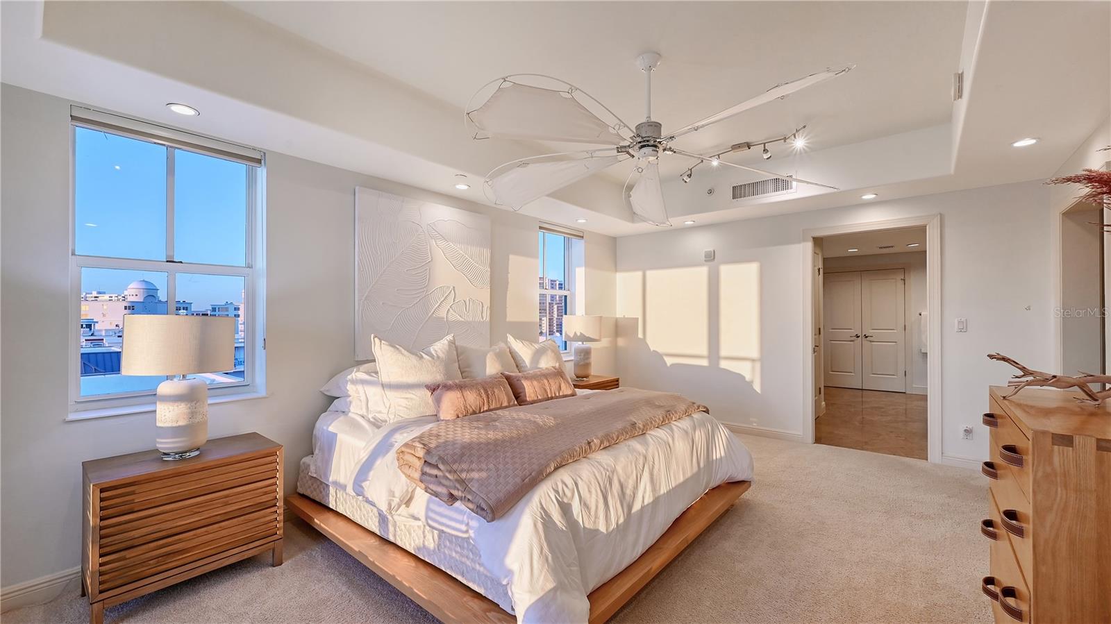 MAJESTIC BAY - Residential