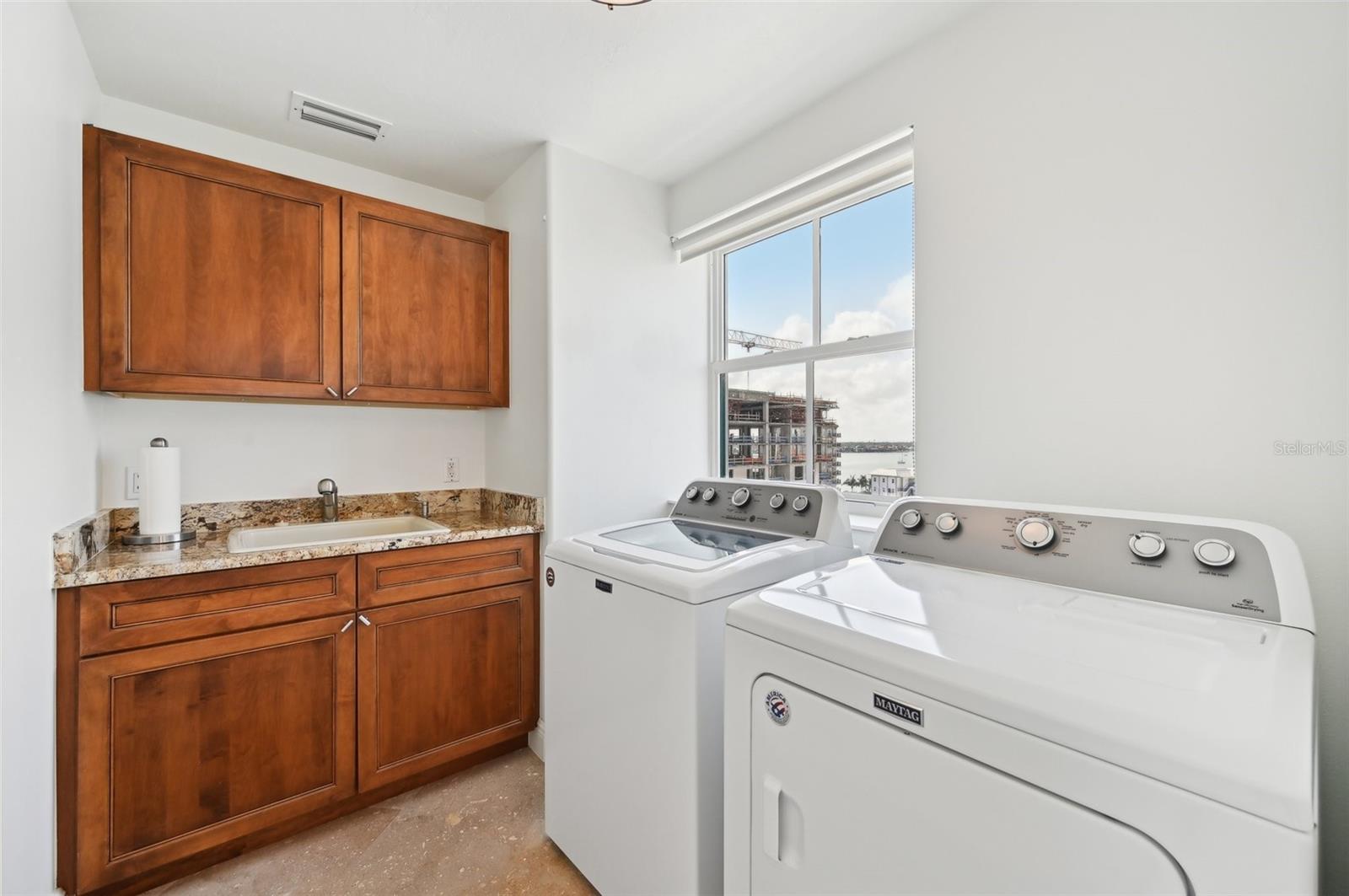 MAJESTIC BAY - Residential