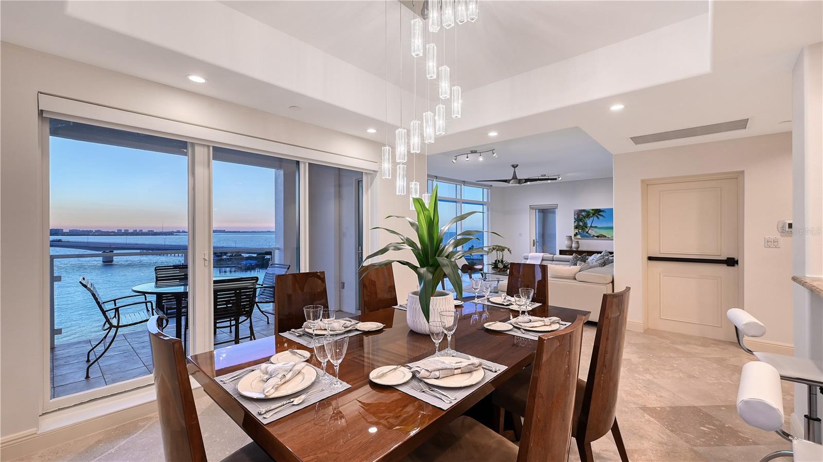 MAJESTIC BAY - Residential