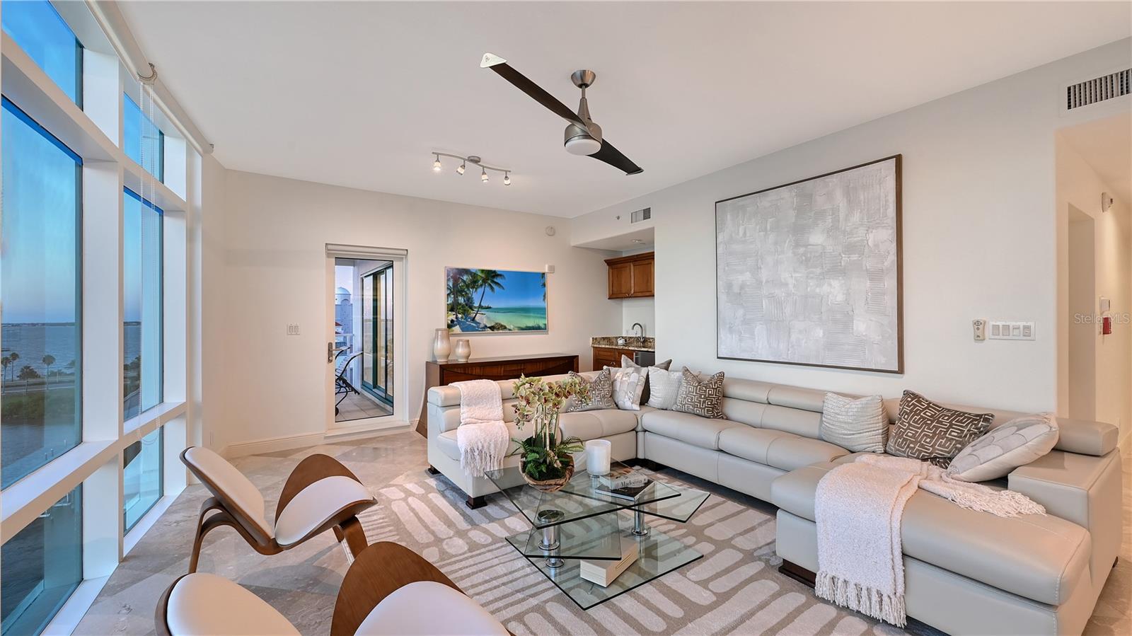 MAJESTIC BAY - Residential