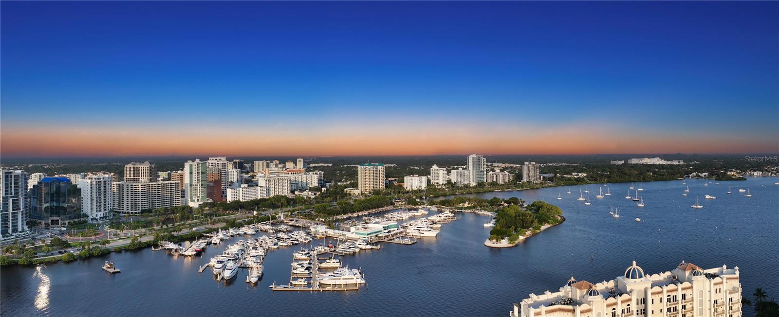 MAJESTIC BAY - Residential