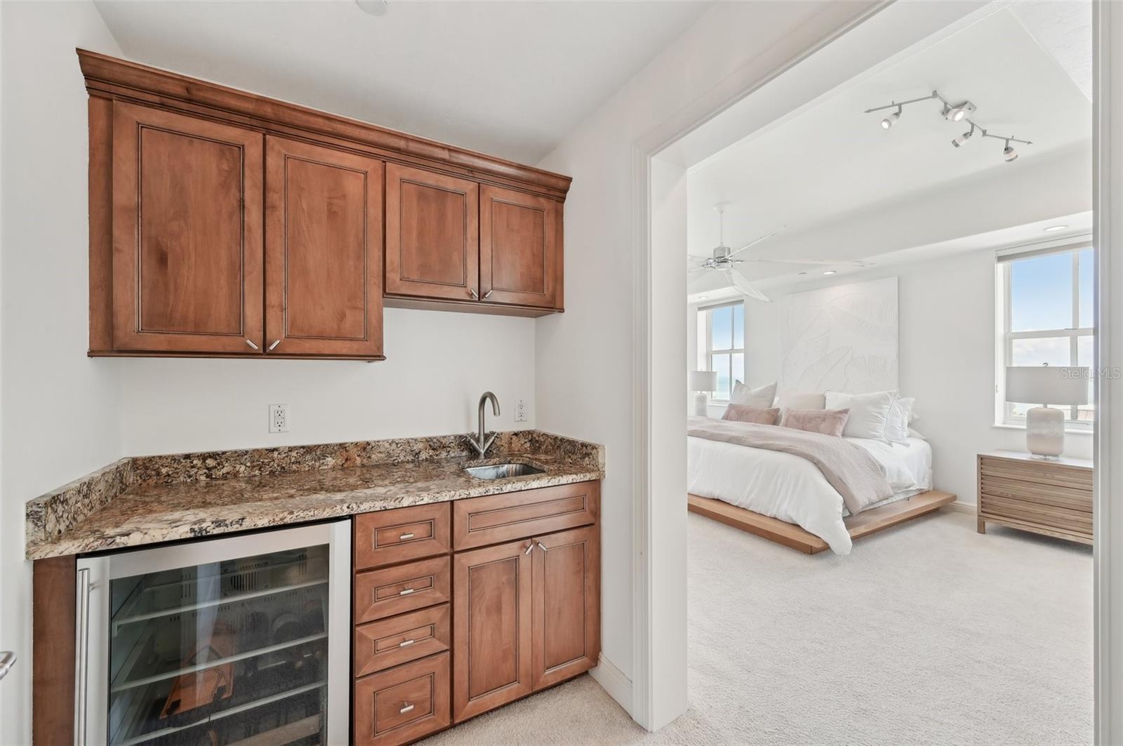 MAJESTIC BAY - Residential