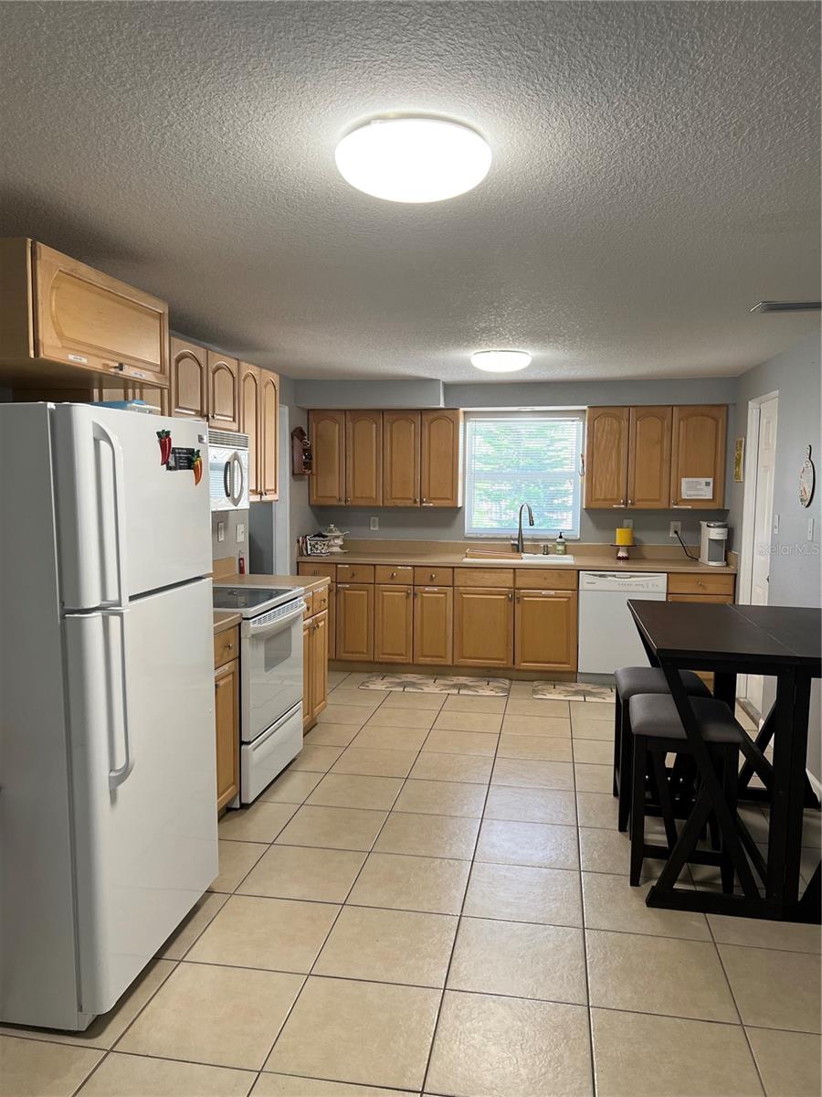 705 CRESTVIEW CIRCLE NW