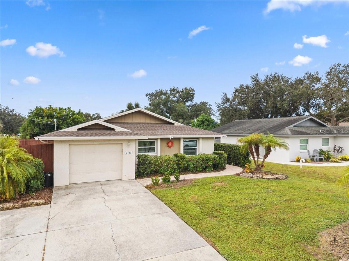 3452 BAY STREET, SARASOTA, FL, 34237 1 3452 BAY STREET