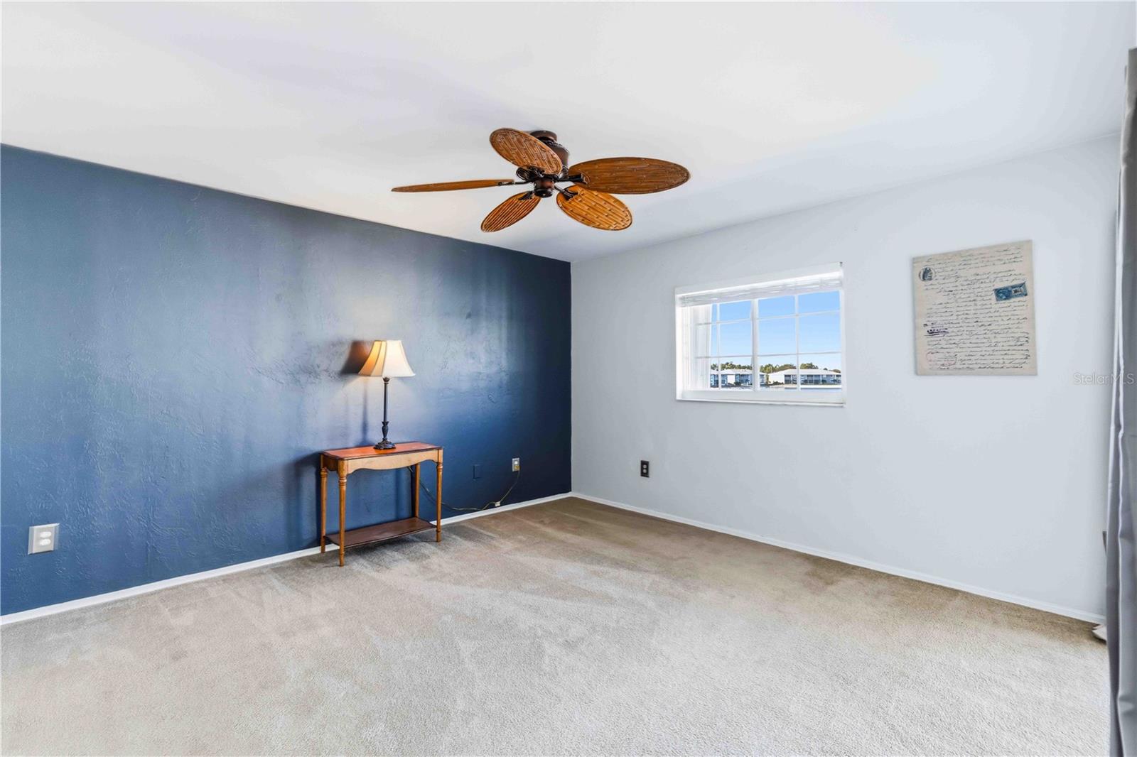 LAKES EDGE PH 04 - Residential