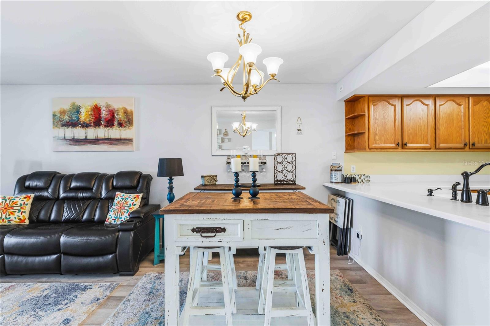 LAKES EDGE PH 04 - Residential