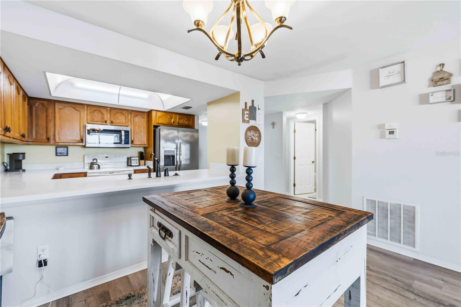 LAKES EDGE PH 04 - Residential