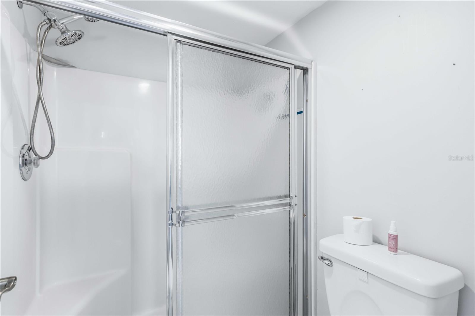 LAKES EDGE PH 04 - Residential