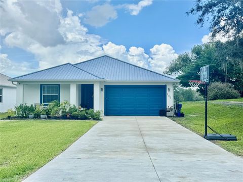 Photo of 180 11th Avenue, Osteen, FL 32764 (MLS # S5131170)