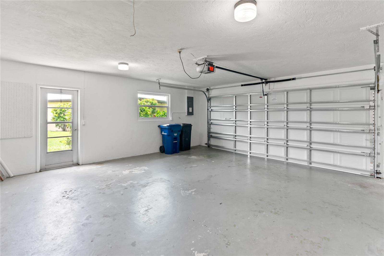 VENICE GARDENS - Residential