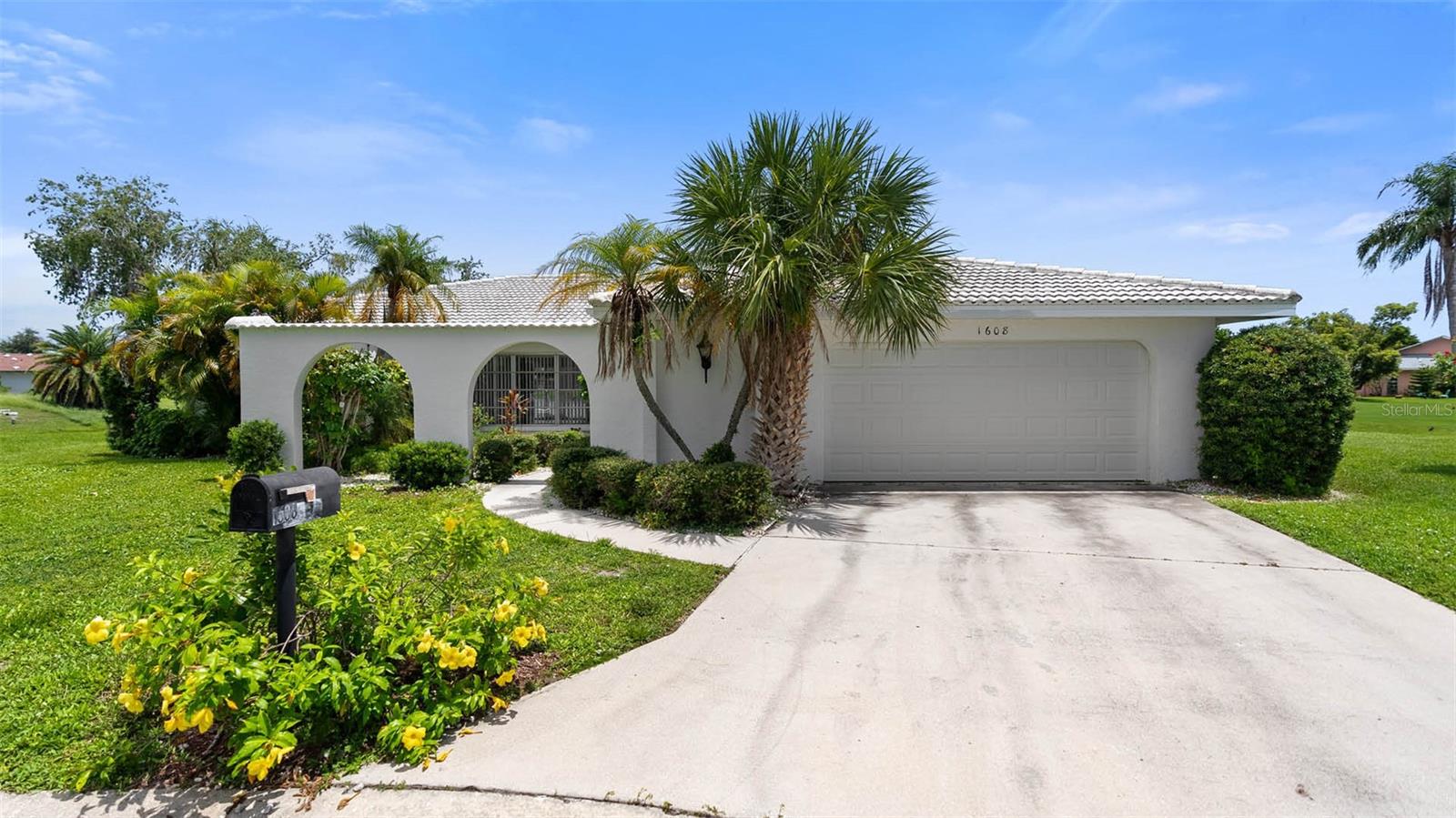 VENICE GARDENS - Residential