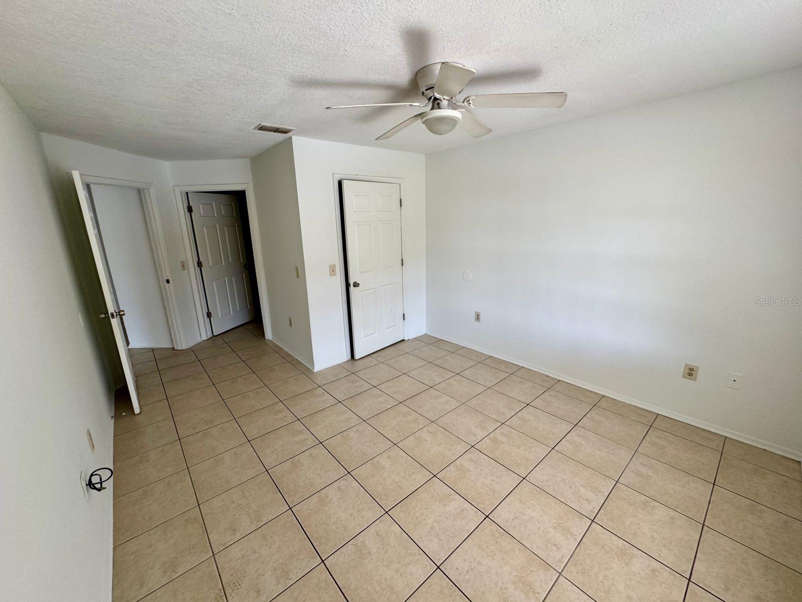 GABLES AT LAKESIDE CONDO - Residential