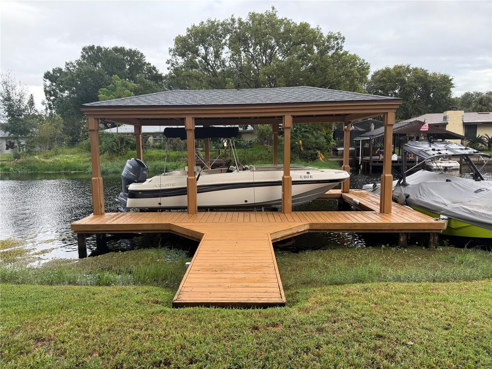 SHOREWOOD PARK - Residential Lease