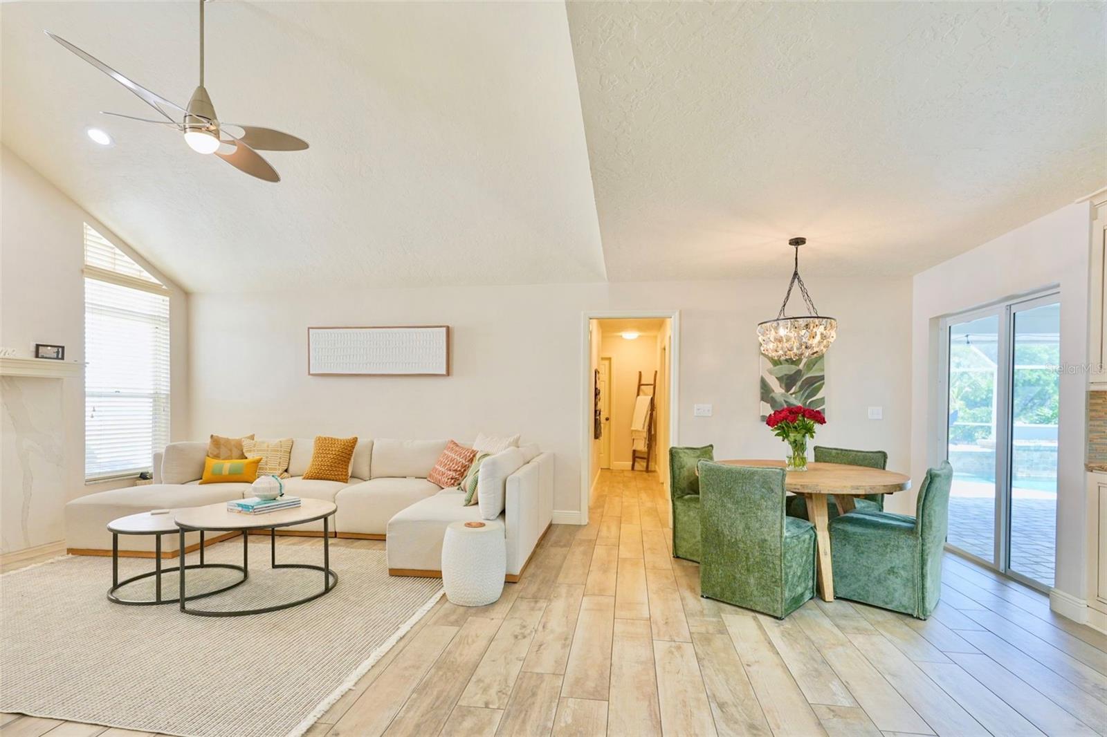 LAKES ESTATES 3 OF SARASOTA - Residential