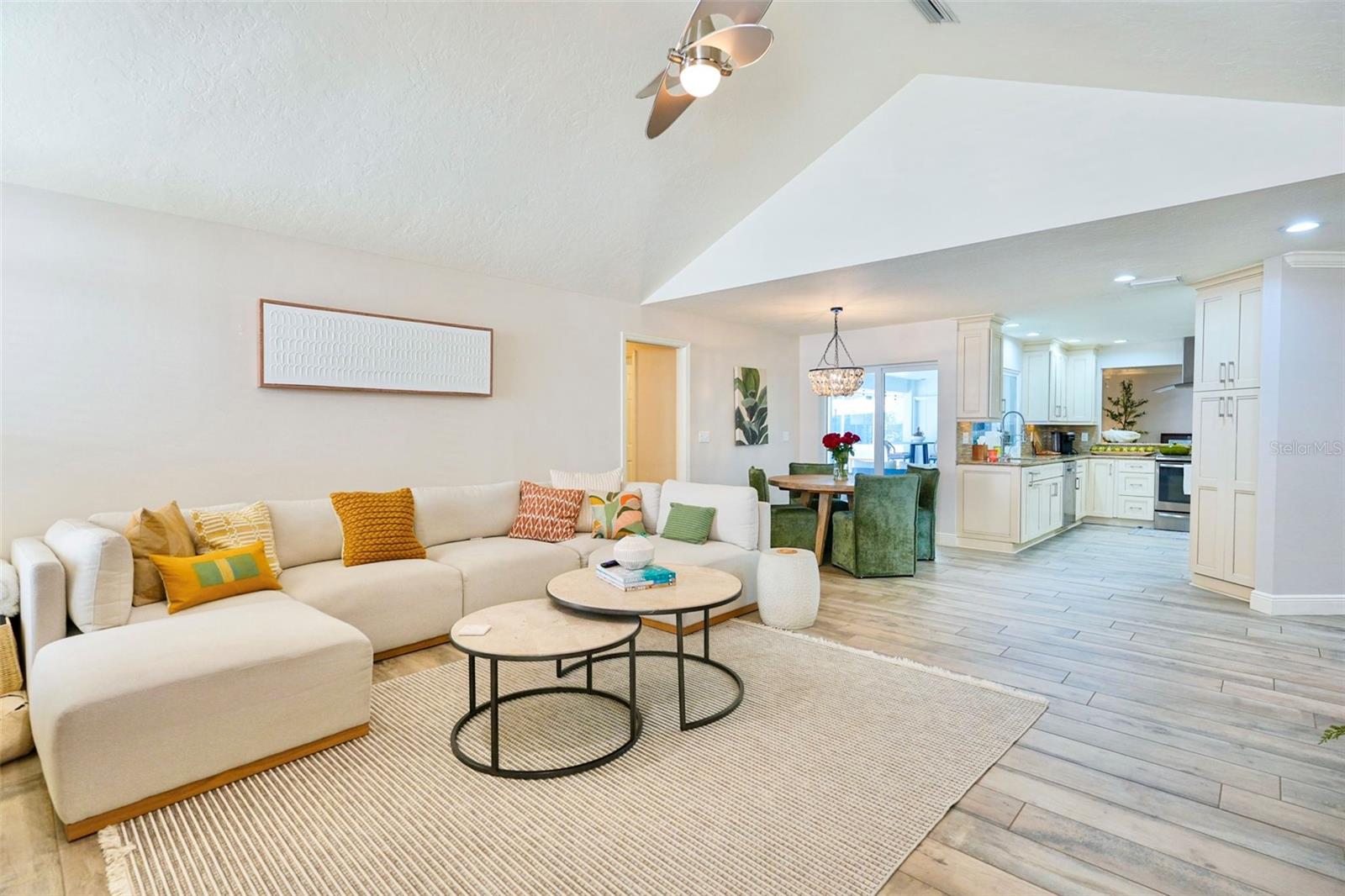 LAKES ESTATES 3 OF SARASOTA - Residential