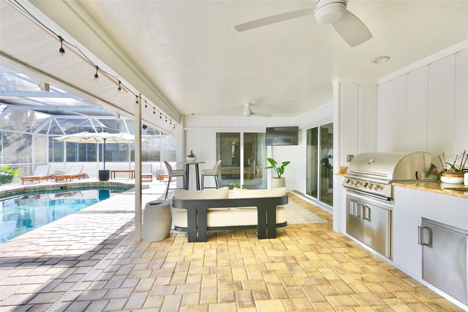 LAKES ESTATES 3 OF SARASOTA - Residential