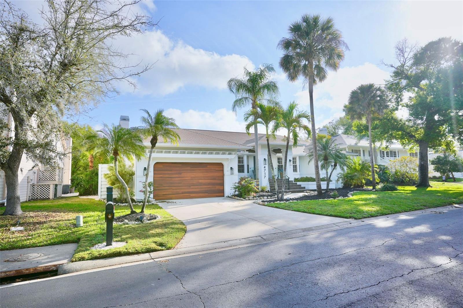 LAKES ESTATES 3 OF SARASOTA - Residential