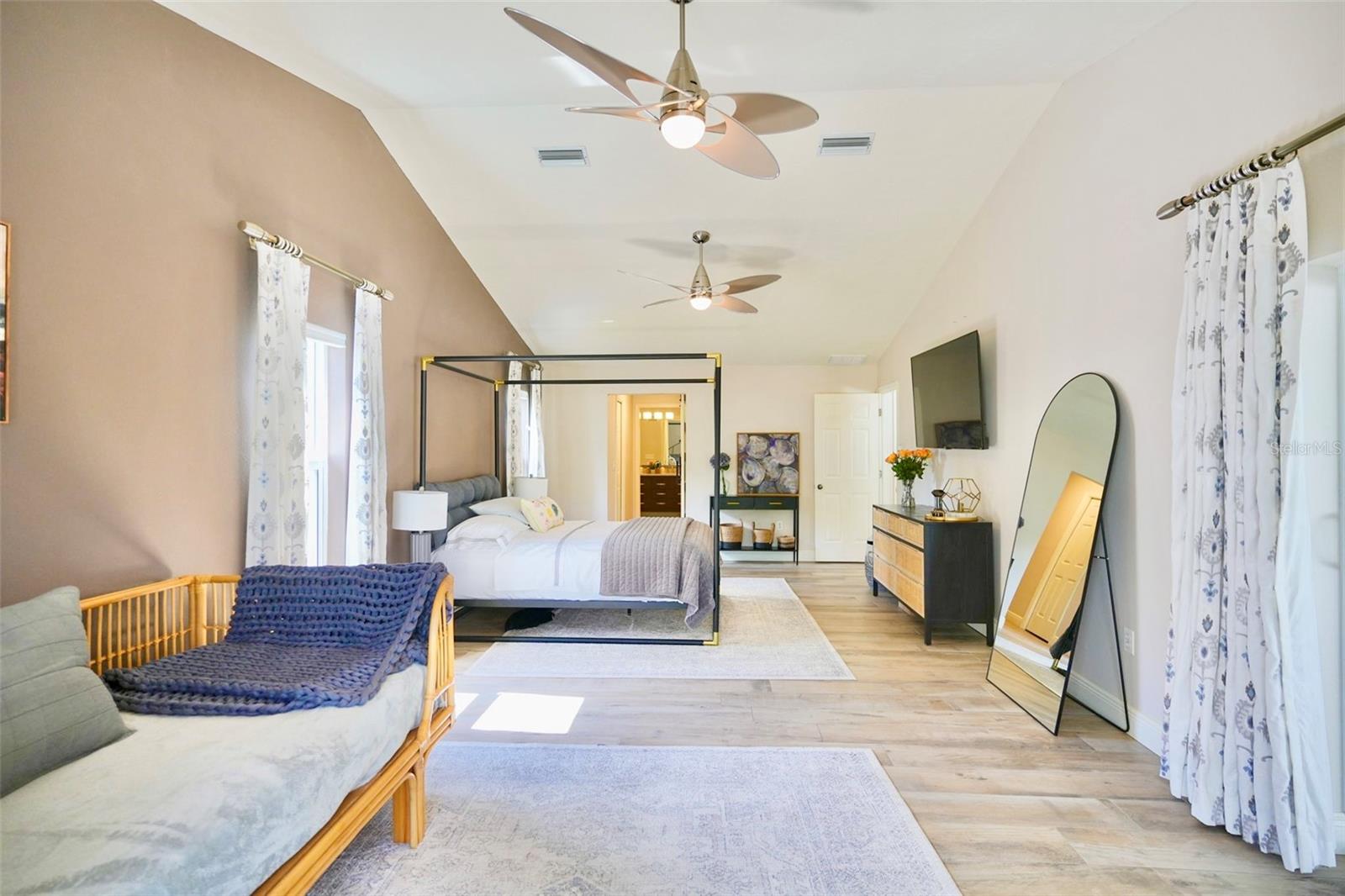 LAKES ESTATES 3 OF SARASOTA - Residential