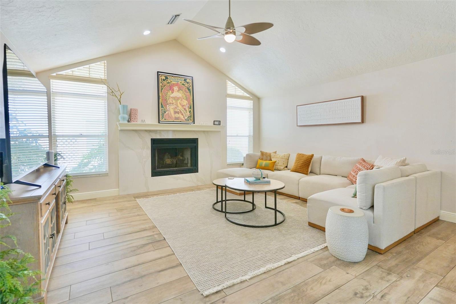 LAKES ESTATES 3 OF SARASOTA - Residential