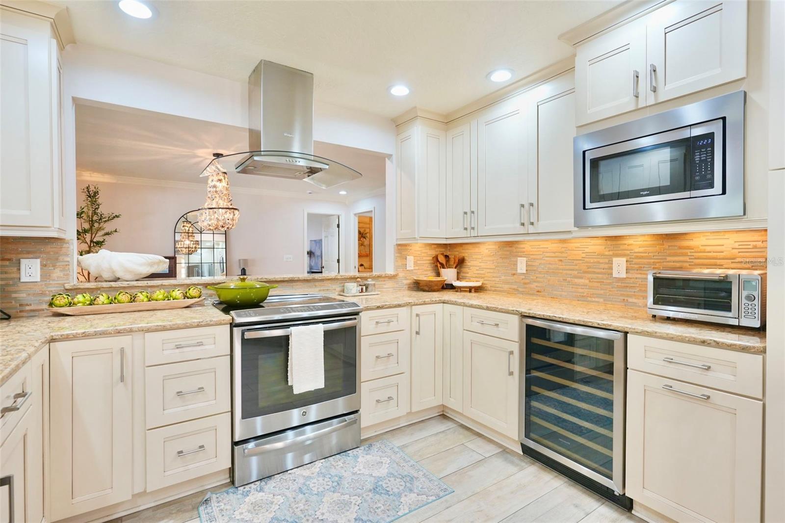 LAKES ESTATES 3 OF SARASOTA - Residential