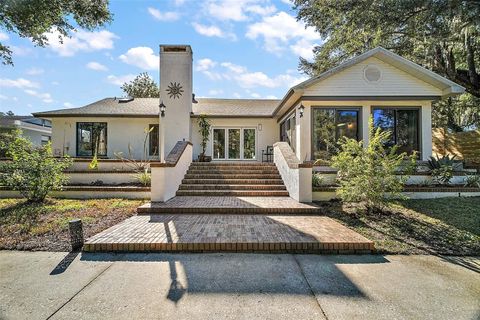 A home in LEESBURG