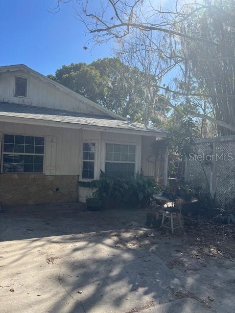 485 DICKSON AVENUE
