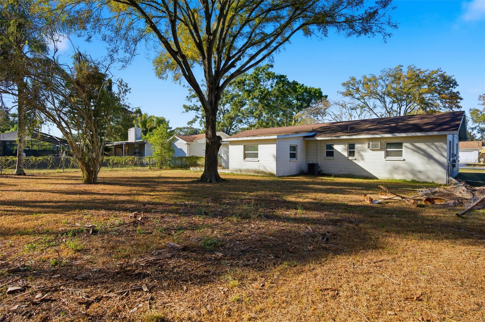 PLEASANT ESTATES - Residential