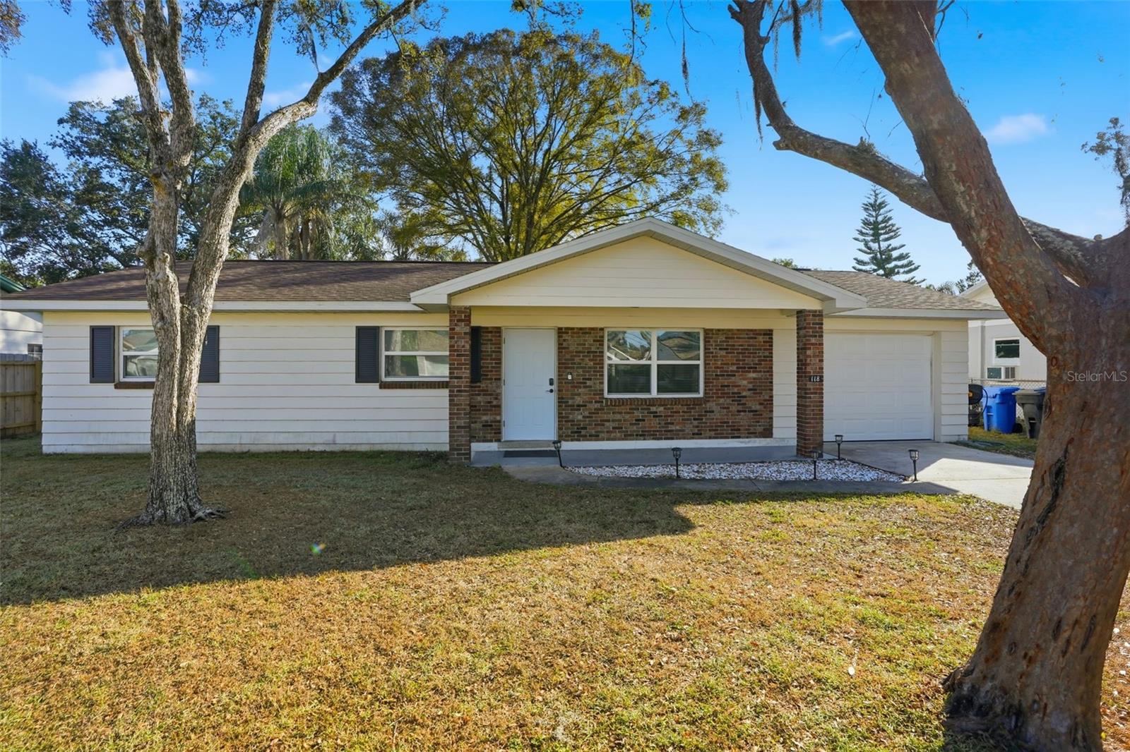 PLEASANT ESTATES - Residential