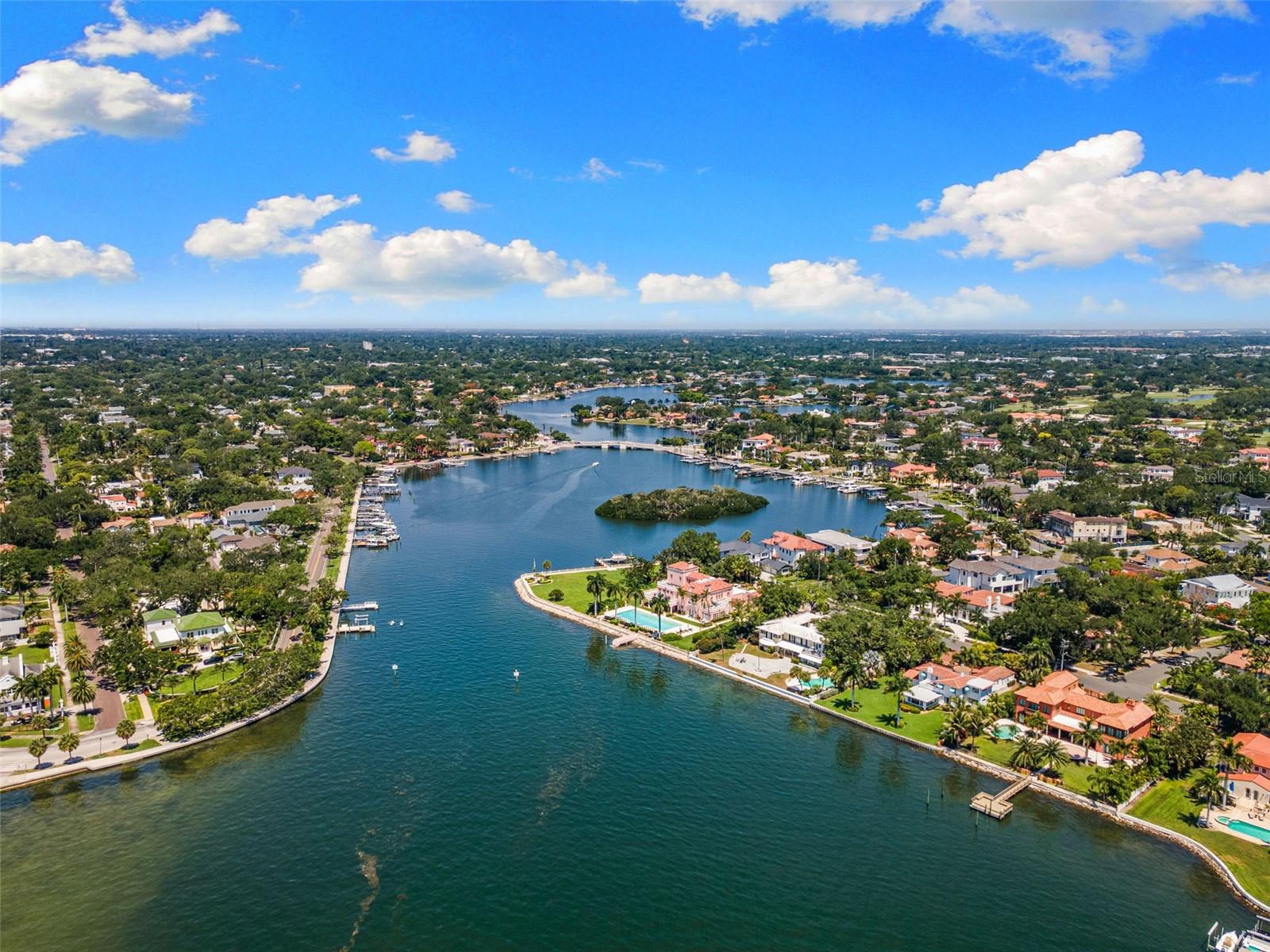 SNELL ISLE BRIGHTWATERS SEC 1 REP - Residential