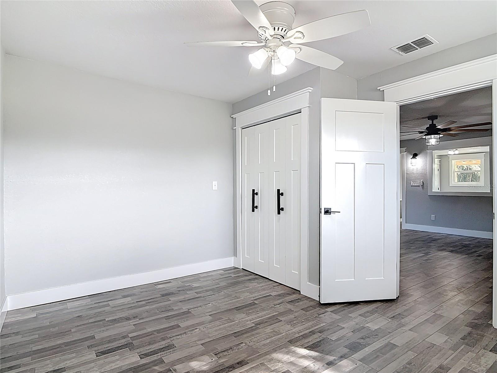 ASSESSORS N 01/2 SW 01/4 - Commercial Lease