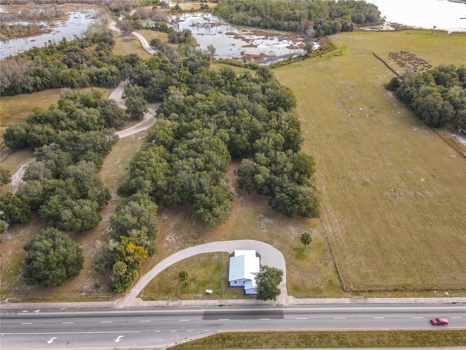 ASSESSORS N 01/2 SW 01/4 - Commercial Lease