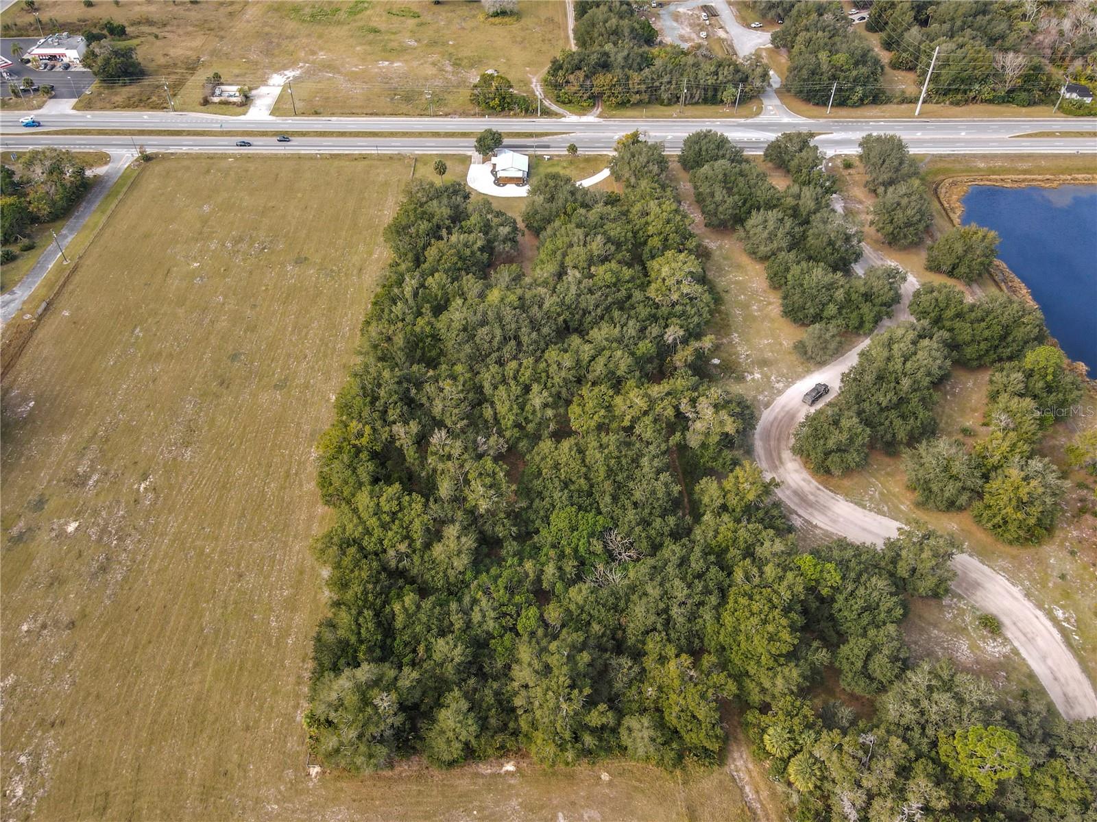 ASSESSORS N 01/2 SW 01/4 - Commercial Lease