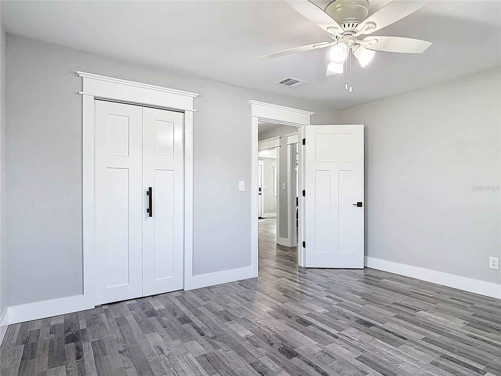 ASSESSORS N 01/2 SW 01/4 - Commercial Lease