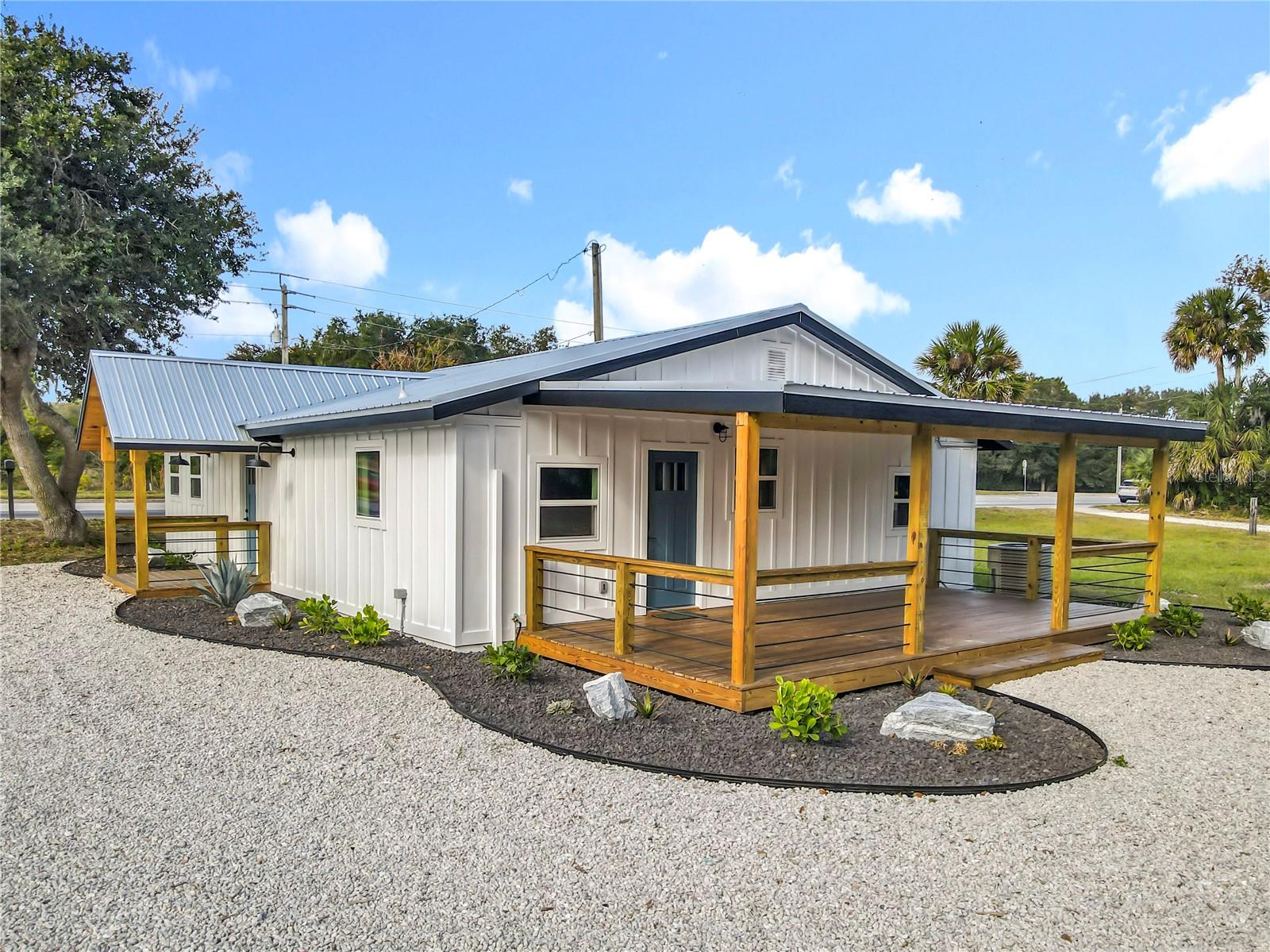 ASSESSORS N 01/2 SW 01/4 - Commercial Lease