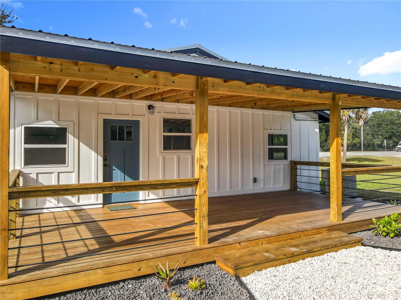 ASSESSORS N 01/2 SW 01/4 - Commercial Lease