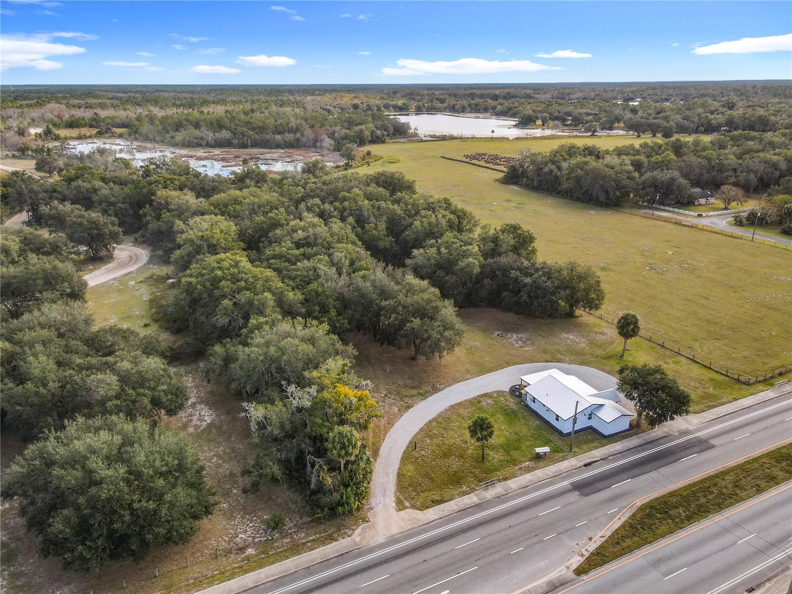 ASSESSORS N 01/2 SW 01/4 - Commercial Lease