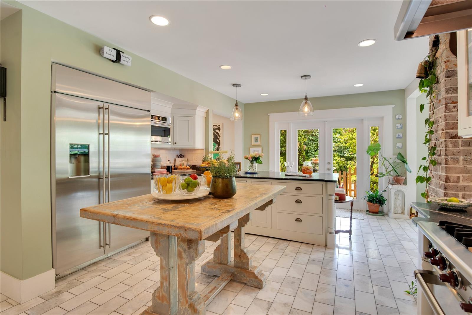 BOUSTAN A REP 49 13 - Residential