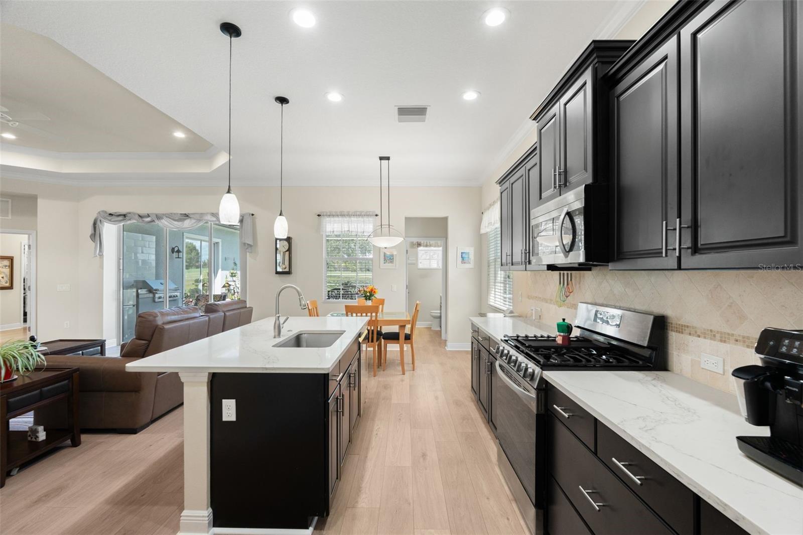 COUNTRY CLUB EAST AT LAKEWD RNCH QQ1 1 - Residential